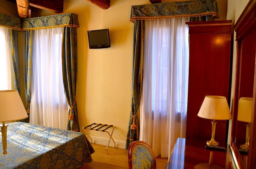 B&B Le Marie Veneza Quarto foto